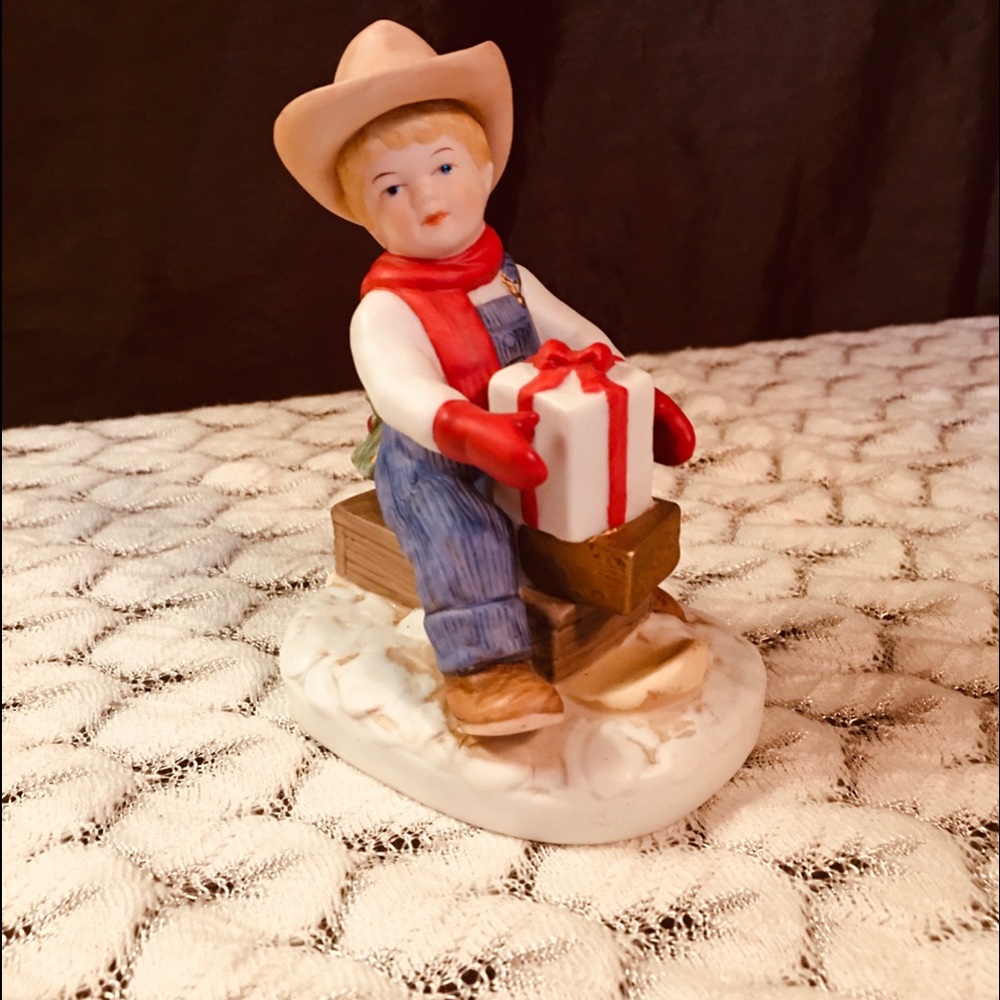 Vintage Denim Days Homeco Figurine Boy w/ present Home Decor Christmas